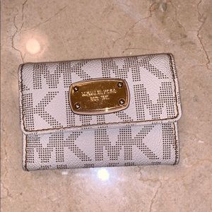Micheal Kors wallet